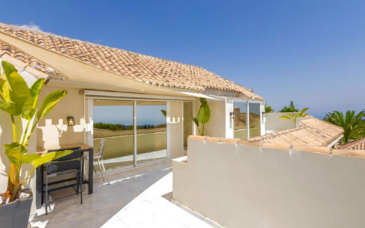 Exklusives Duplex-Apartment in Nagüeles mit Meerblick