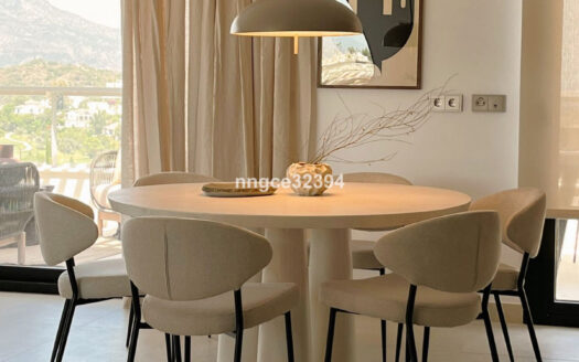 Elegantes Penthouse mit Panoramablick in La Quinta, Benahavís