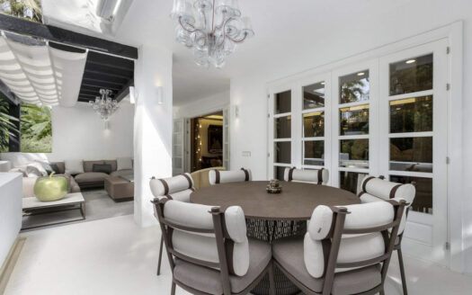 Exquisite Erdgeschosswohnung in Marbella, Puente Romano Resort