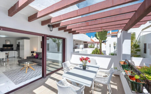 Elegantes Apartment in Nueva Andalucia – Ihre Costa del Sol Oase