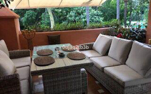 Elegante Villa in Alhambra del Golf, Costa del Sol