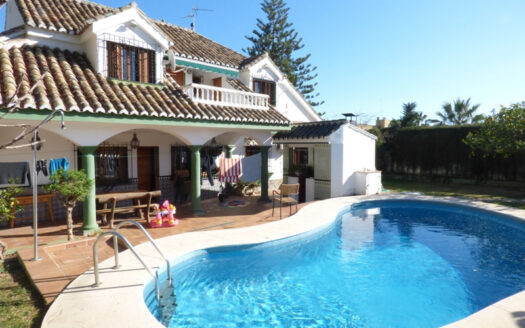 Elegante Villa in Marbella: Traumhaus an der Costa del Sol
