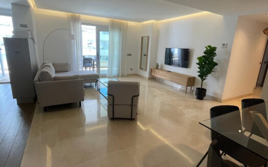Elegante Wohnung in San Pedro Alcántara nahe dem Strand