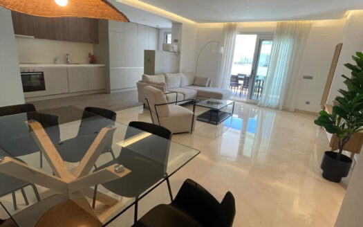 Elegante Wohnung in San Pedro Alcántara nahe dem Strand