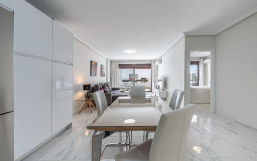 Elegantes Apartment in Nueva Andalucia – Ihre Costa del Sol Oase