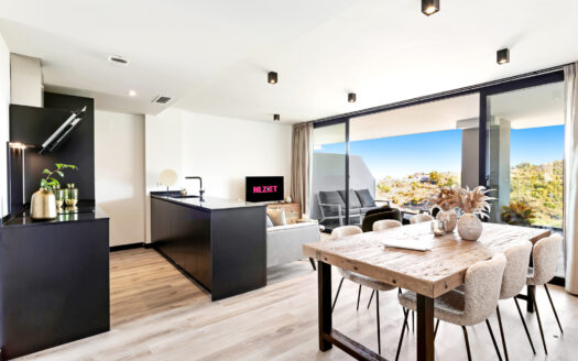 Elegantes Apartment mit atemberaubendem Meerblick in Mijas