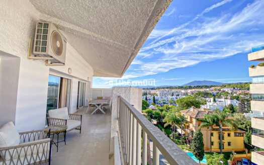 Elegantes Appartement in Marbella: Nähe Strand und Nachtleben