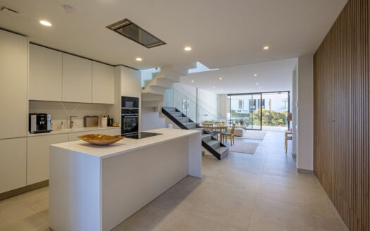 Exklusives Penthouse mit Meerblick in Cabopino