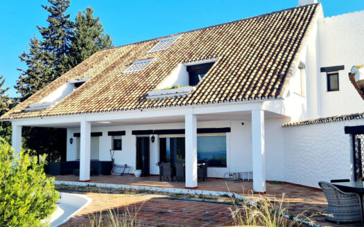 Luxuriöse Villa in La Mairena bei Marbella – Traumhafte Oase