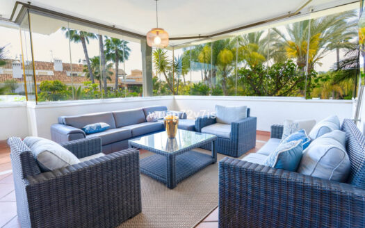 Elegante Villa in Marbella – Luxuriöses Wohnerlebnis an der Costa del Sol