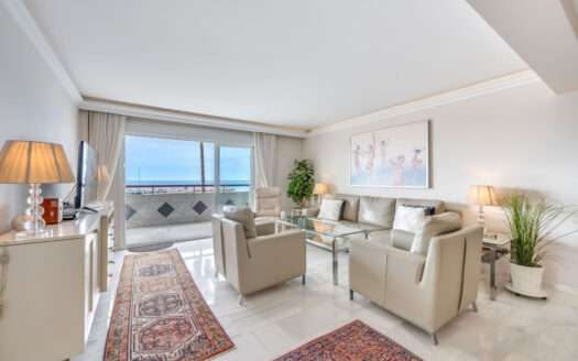 Elegante Wohnung im Herzen von Marbella mit Meerblick