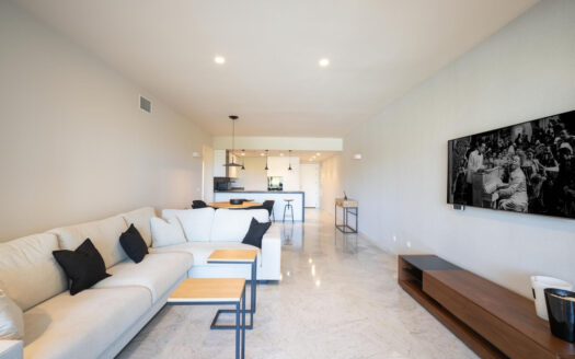 Moderne Wohnung mit Blick im Puente Romano Resort, Marbella