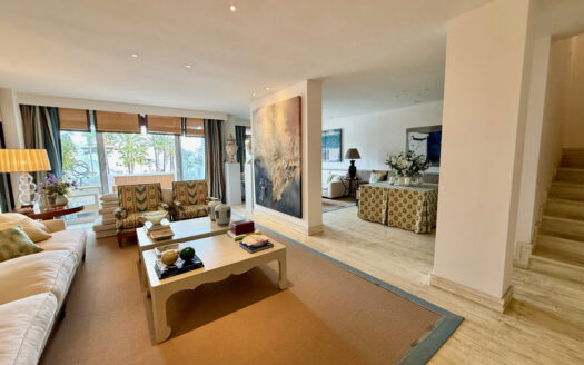 Elegantes Penthouse mit Meerblick in Marbella Alcazaba Beach