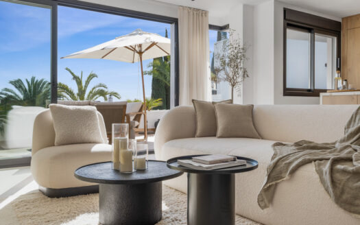 Elegantes Apartment in Marbella mit atemberaubendem Panoramablick