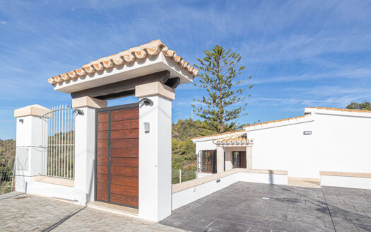 Elegante Villa in El Rosario, Marbella – Traumhaftes Wohnen an der Costa del Sol