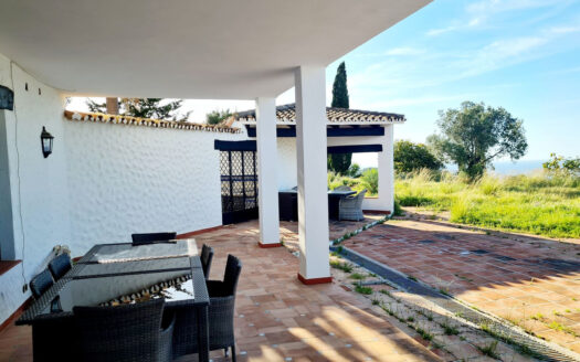 Luxuriöse Villa in La Mairena bei Marbella – Traumhafte Oase
