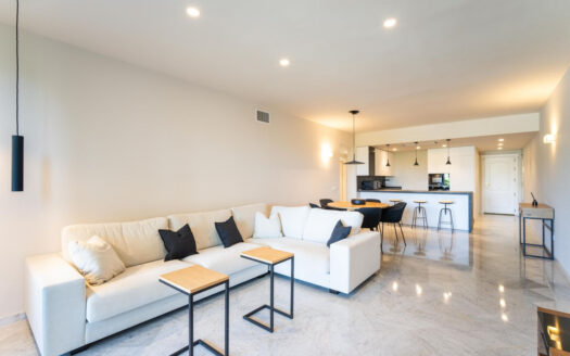Moderne Wohnung mit Blick im Puente Romano Resort, Marbella