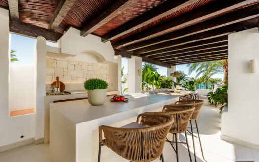 Elegantes Penthouse mit Meerblick in Estepona an der Costa del Sol