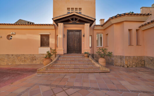 Elegante Villa mit Pool in Marbella – Luxus an der Costa del Sol