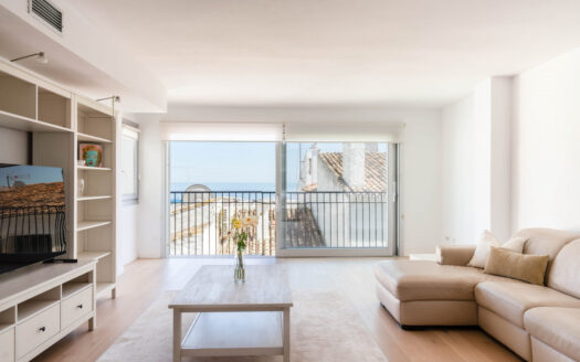 Exklusives Apartment mit Meerblick in Puerto Banús, Marbella