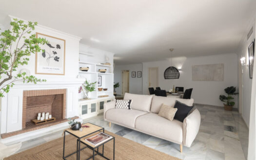 Elegantes Apartment mit Meerblick in Puerto Banús, Marbella