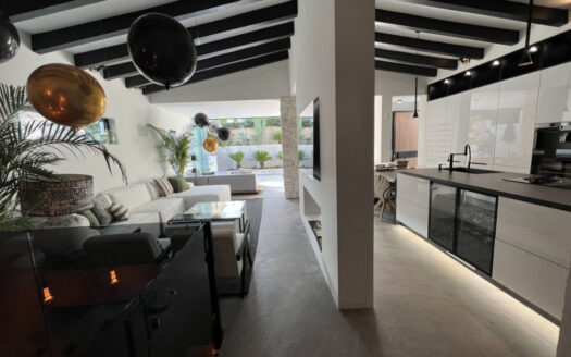Elegante Villa in Puerto Banús: Luxusleben an der Costa del Sol