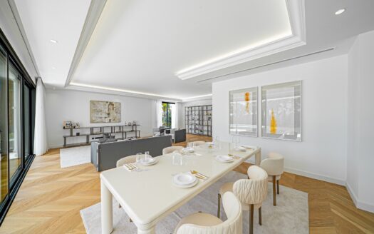 Elegante Villa in Marbella: Exklusives Wohnen an der Costa del Sol