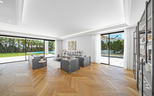 Elegante Villa in Marbella: Exklusives Wohnen an der Costa del Sol