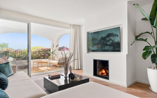 Moderne Meerblickwohnung in Estepona – Elegantes Küstenleben