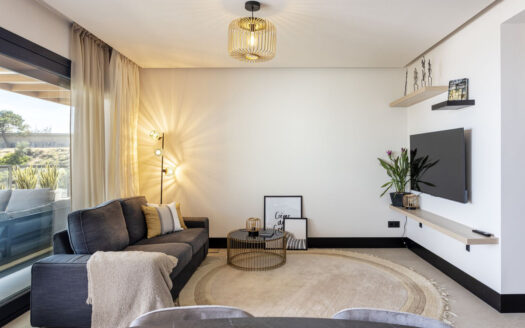 Moderne Meerblickwohnung in Estepona – Elegantes Küstenleben