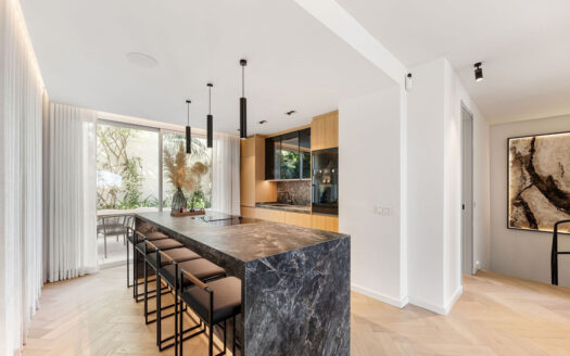 Elegante Villa in Marbella mit atemberaubendem Panoramablick