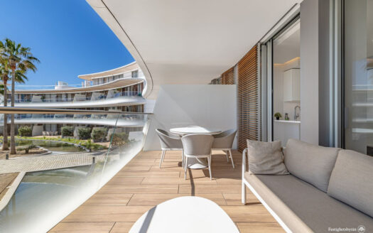 ModerneWohnung mit Meerblick in Estepona an der Costa del Sol