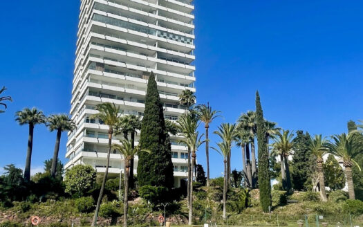 Elegantes Apartment mit Panoramablick in Marbella an der Costa del Sol