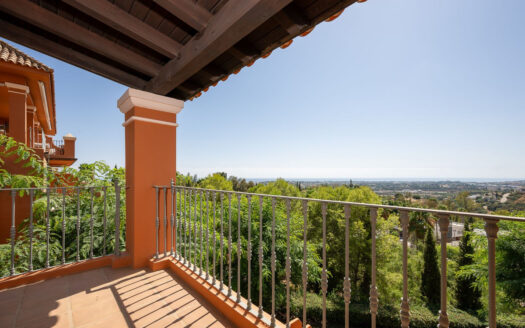 Elegante Wohnung in Marbella mit atemberaubendem Panoramablick