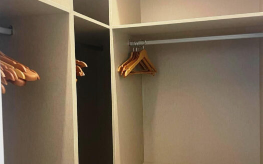 Elegantes Erdgeschossapartment mit Meerblick in Estepona