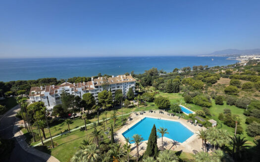 Elegantes Apartment mit Panoramablick in Marbella an der Costa del Sol
