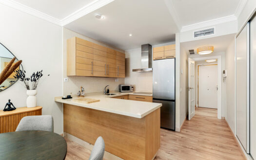 Elegante Erdgeschosswohnung in San Pedro de Alcántara an der Costa del Sol