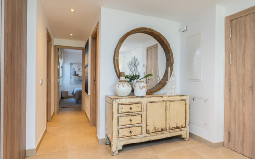 Elegante Wohnungen mit Panoramablick in Estepona Golf