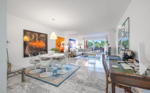 Elegante Wohnung in Guadalmina Baja an der Costa del Sol