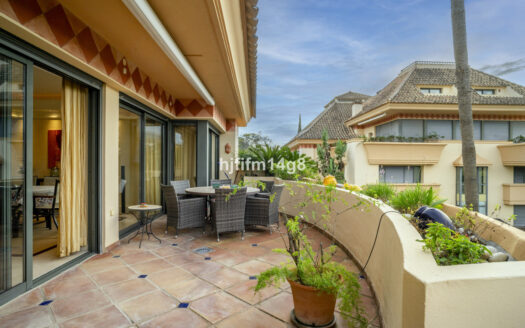 Elegantes Duplex-Penthouse in Lorcrigolf, Costa del Sol