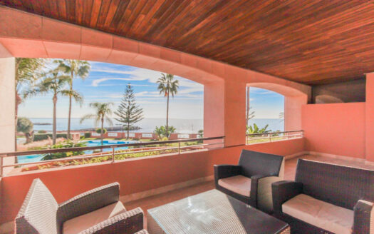 Elegantes Apartment in Marbella mit atemberaubendem Meerblick