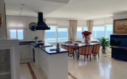 Luxuriöses Penthouse in Estepona an der Costa del Sol