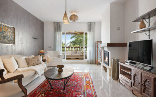 Elegante Wohnung in Marbella: Andalusischer Charme trifft Komfort