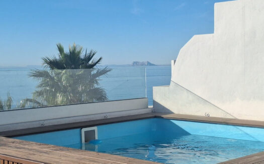 Elegante Strandwohnungen mit Meeresblick in Estepona