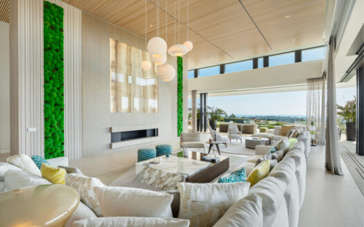 Luxuriöse Villa mit Panoramablick in BenahavÃs, Costa del Sol