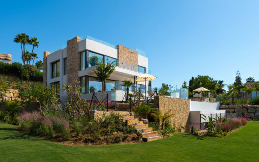 Exklusive Villa im Marbella Hill Club mit Panoramablick
