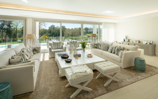 Elegante Villa in Marbella – Exklusives Wohnen am Golfplatz