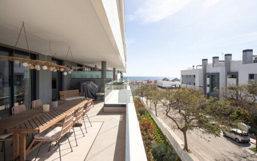 Elegante Wohnung mit Meerblick in Estepona, Costa del Sol