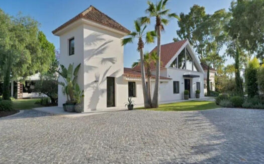 Moderne Villa in Cortijo Blanco nahe Marbella – Privatsphäre pur