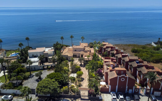 Exklusive Villa mit Meerblick in Marbesa, Marbella